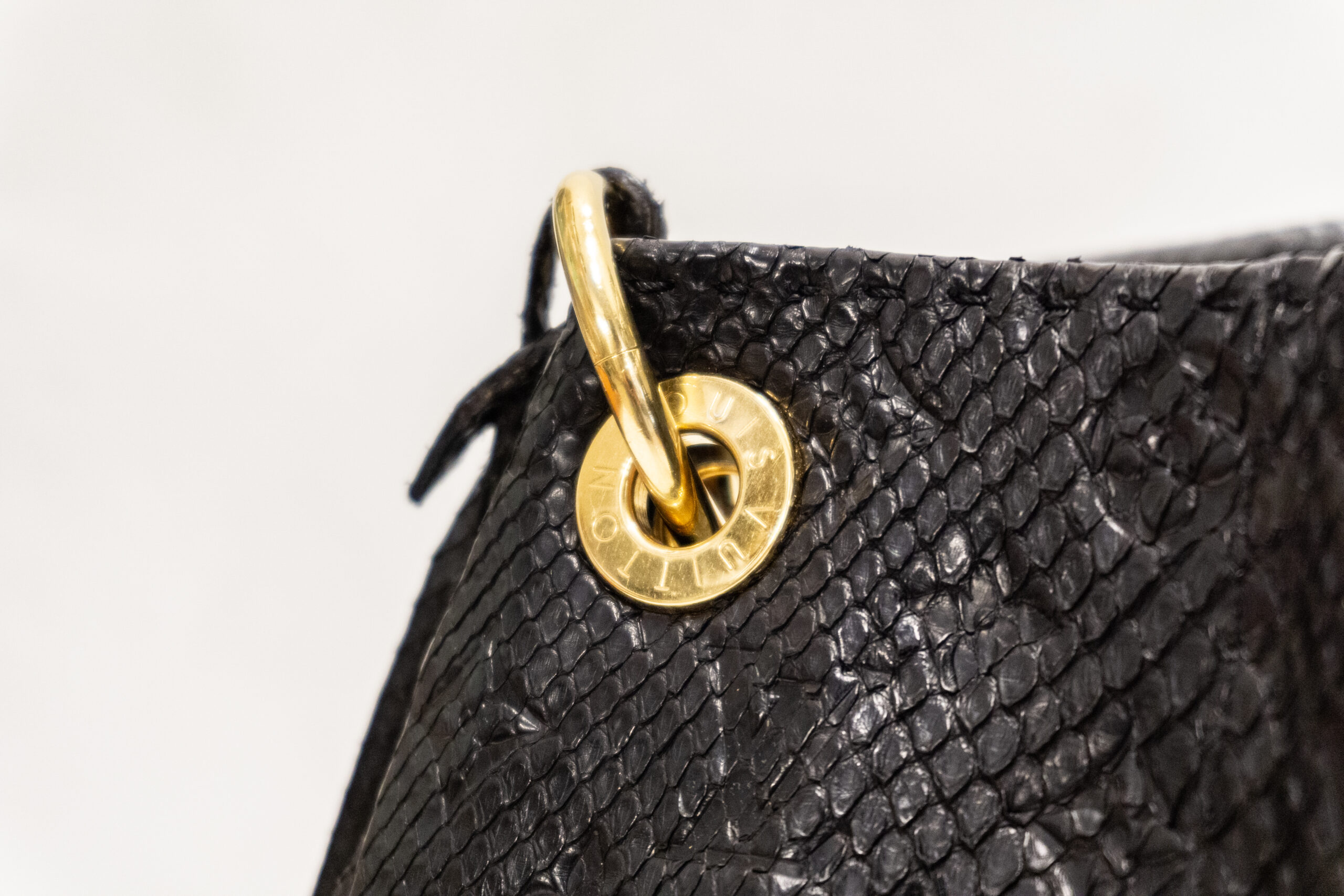 Louis Vuitton Damier artsy mm  Taschen, Handtaschen, Wolle kaufen