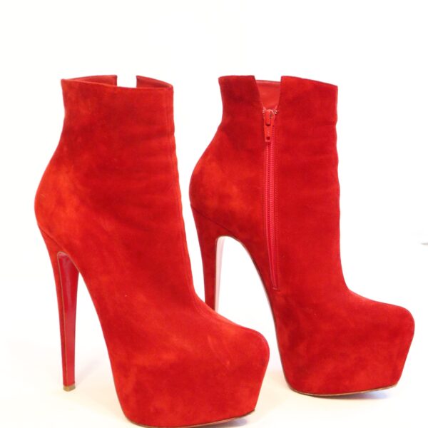 Louboutin Stiefel Rot Gr. 38 1/2